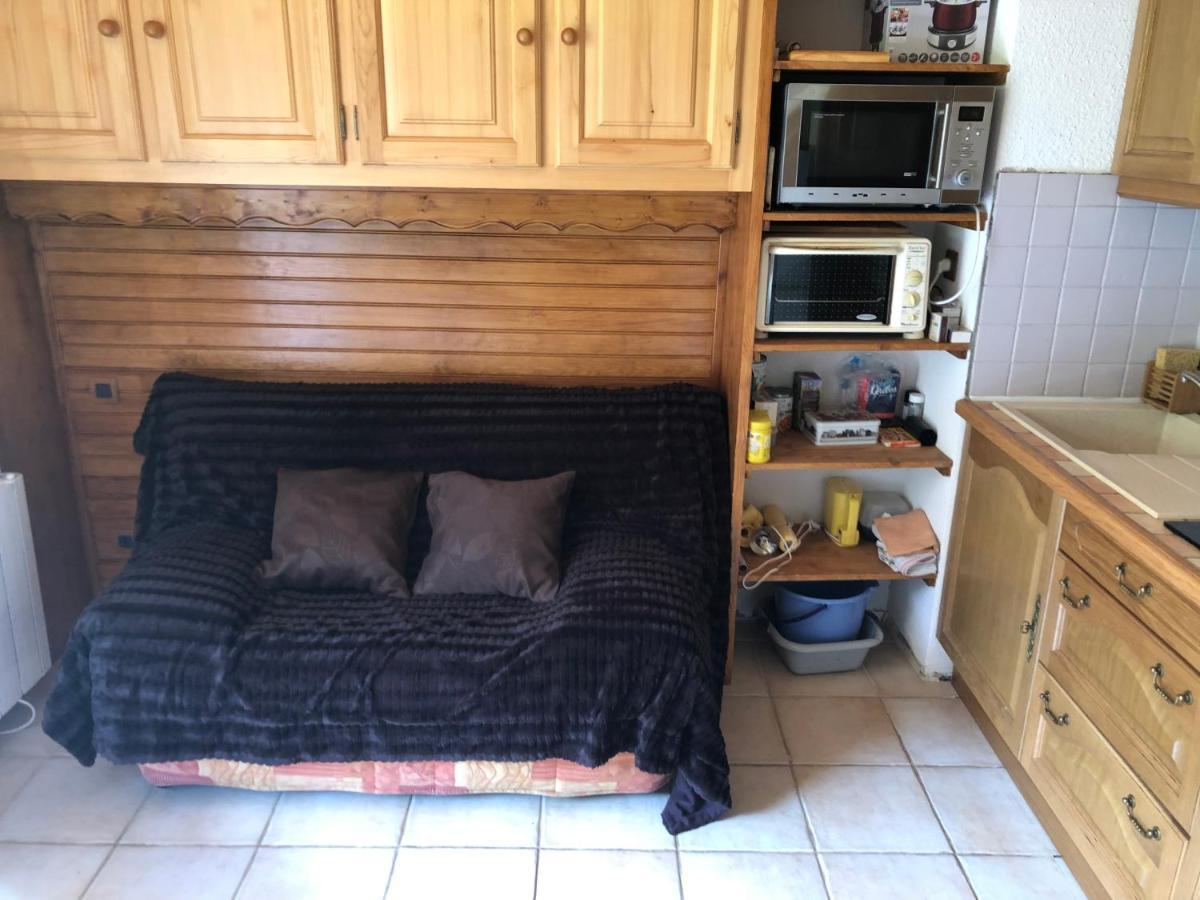 Appartement 2 Pieces Pieds Des Pistes Terrasse Face A La Montagne بيرنيكس المظهر الخارجي الصورة